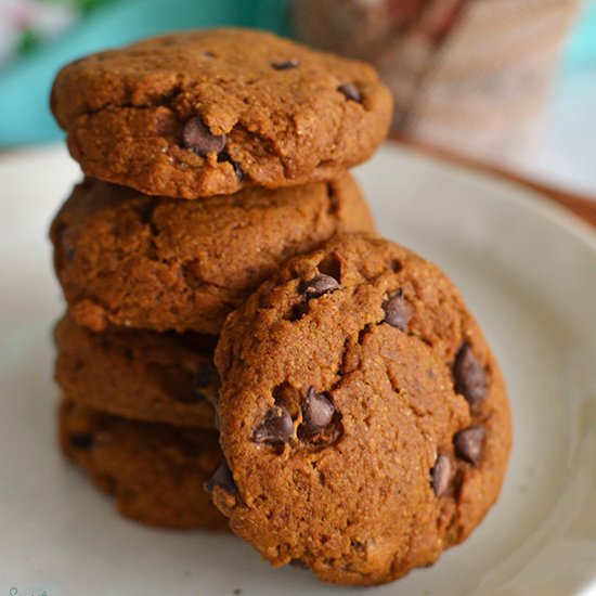 Easy Pumpkin Chocolate Chip Cookies