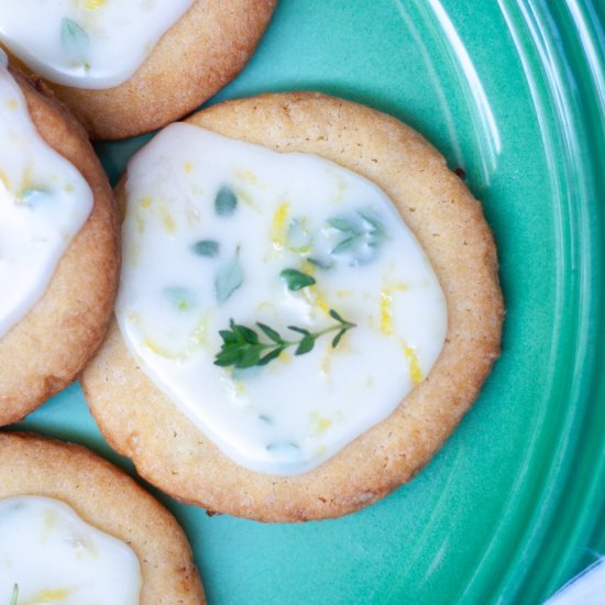 Pretty lemon and thyme cookies