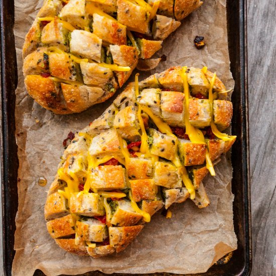 Pizza pull-apart bread