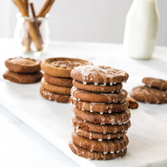 Chewy Pumpkin Snap Cookies