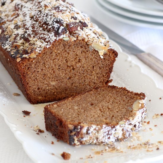 Honey Cake with Crunchy Granola