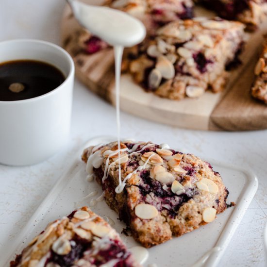 Easy Blackberry Scones