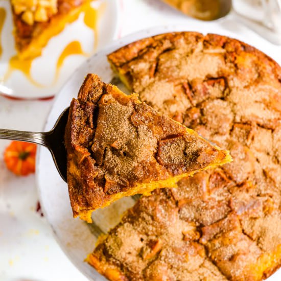 CLASSIC PUMPKIN APPLE CAKE