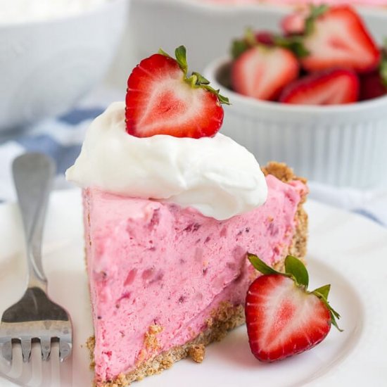 STRAWBERRY ICEBOX PIE