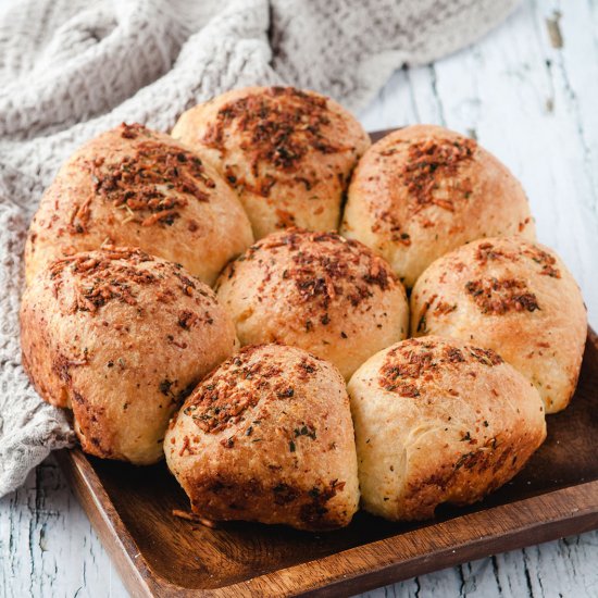 Garlic Parmesan Dinner Rolls