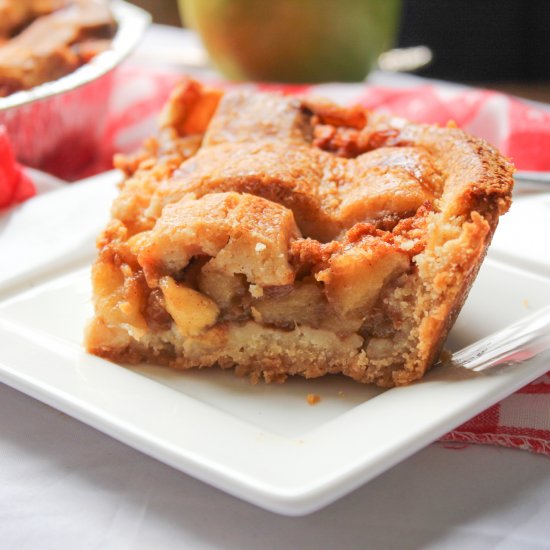 Crunchy Walnut Apple Pie