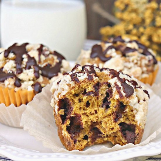 Chocolate Chip Pumpkin Crumb Muffin