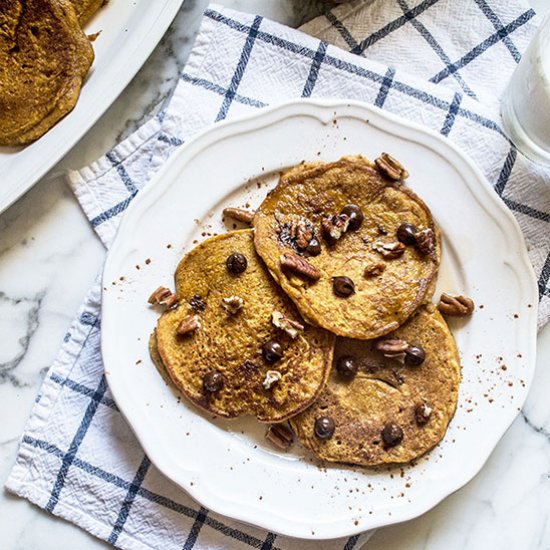 Healthy Pumpkin Oat Pancakes