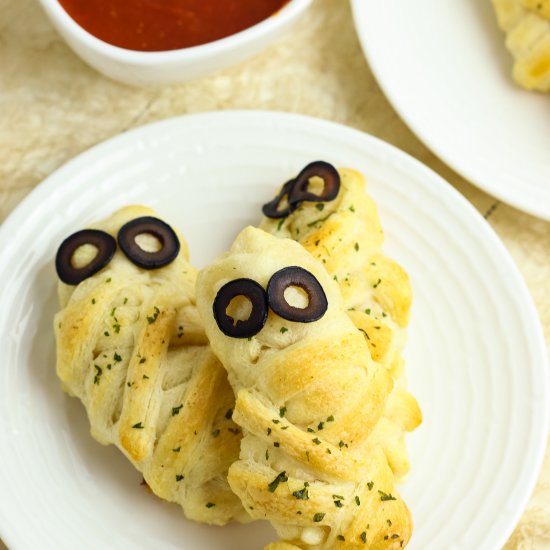 Cheesy Mummy Breadsticks