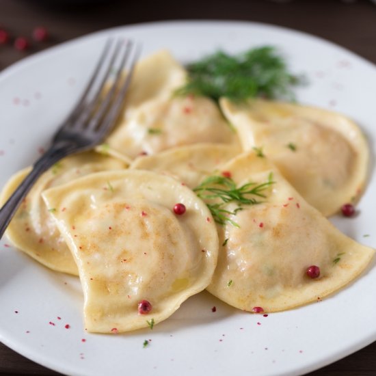 Smoked salmon ravioli