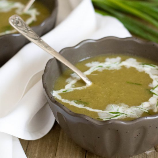 4-ingredient Mexican squash soup