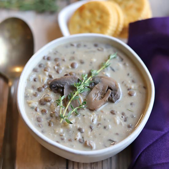 Creamy vegan mushroom soup