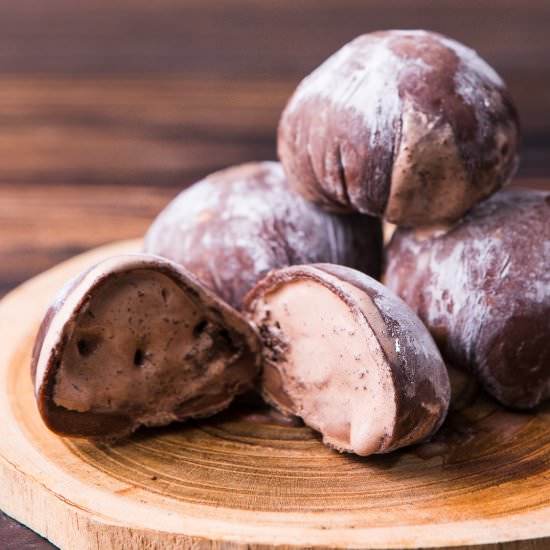 Chocolate Mochi Ice Cream