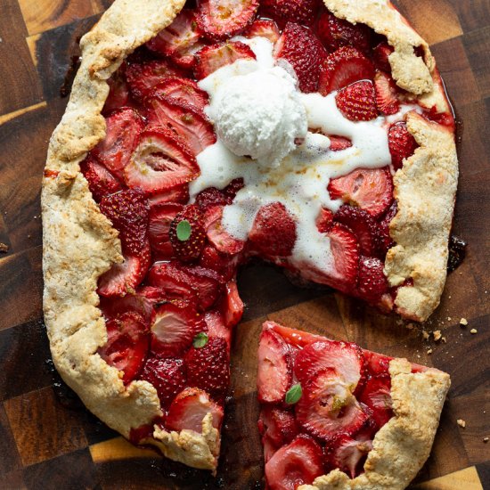 Vegan Strawberry Galette No Oil