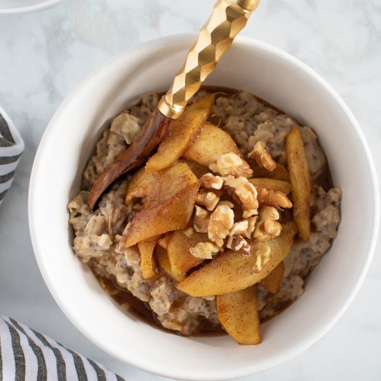 Cinnamon Chia Oatmeal