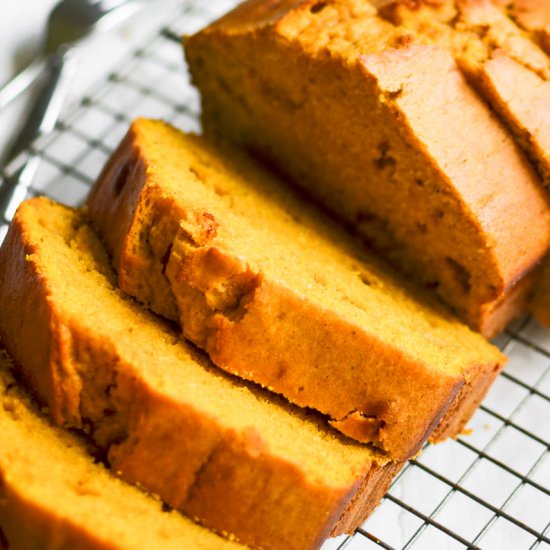 Easy One Bowl Pumpkin Bread