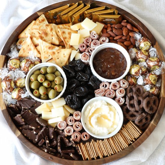 Fall-Themed Charcuterie Board