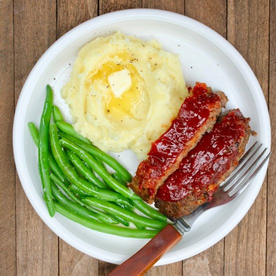 Meatloaf with buttermilk potatoes