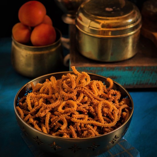 TOMATO MURUKKU / INSTANT CHAKLI