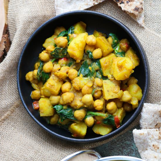 Spiced Potato Curry with Chickpeas