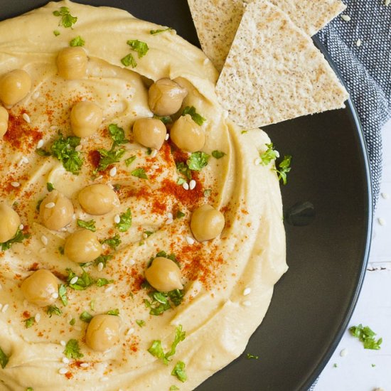 5-minute oil-free Hummus