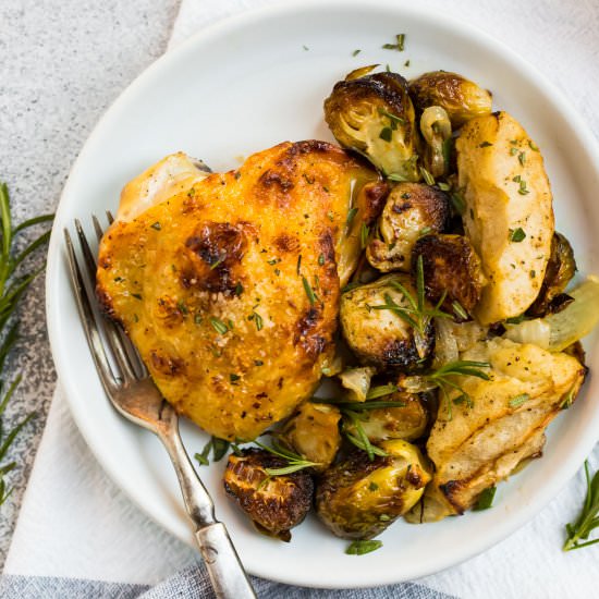 Rosemary Chicken Thighs with Apples