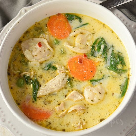 Creamy Chicken Tortellini Soup