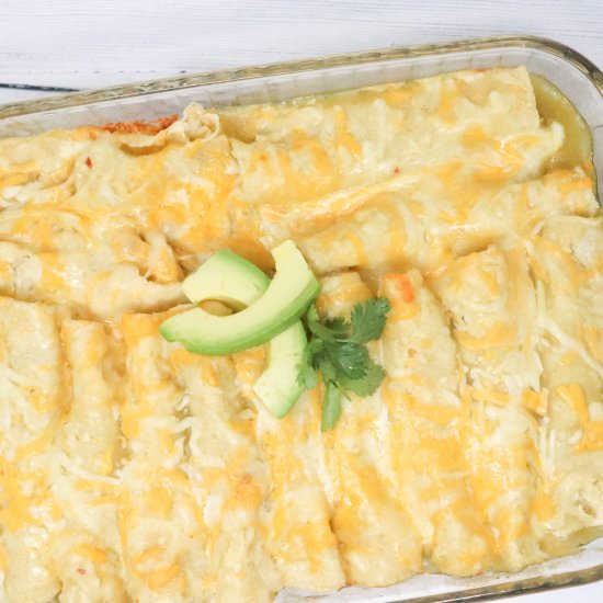 Easy Chicken Enchiladas Verdes