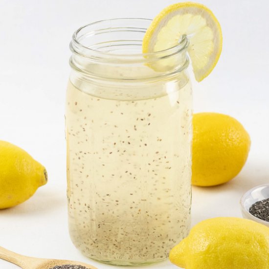 Refreshing Chia Fresca Lemonade