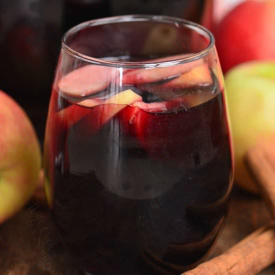 Fall Apple Sangria