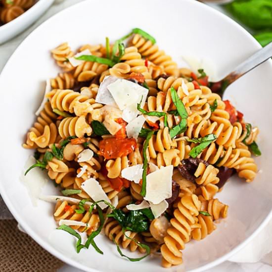 Vegetarian Mediterranean Pasta