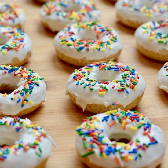 Vegan Vanilla Baked Donuts