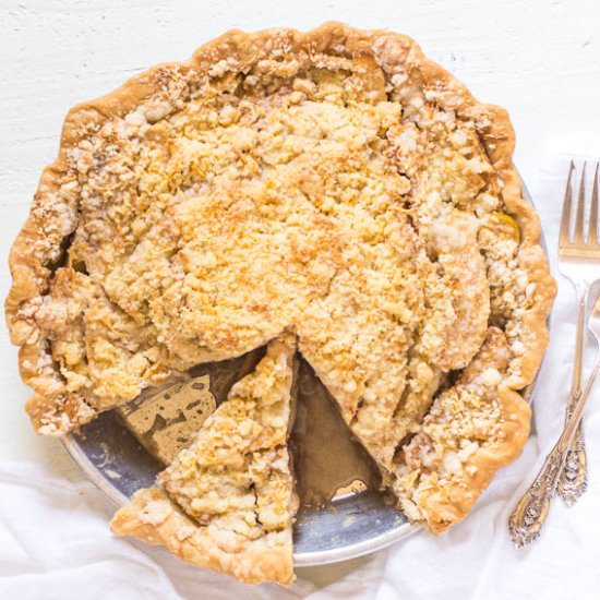 Cheddar Apple Pie