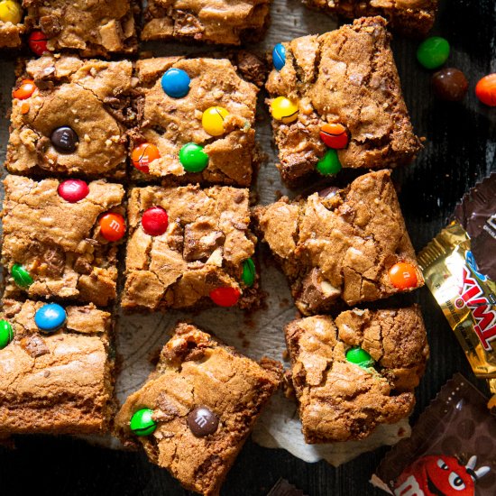 Halloween Candy Cookie Bars