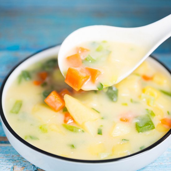 CHEESY POTATO SOUP