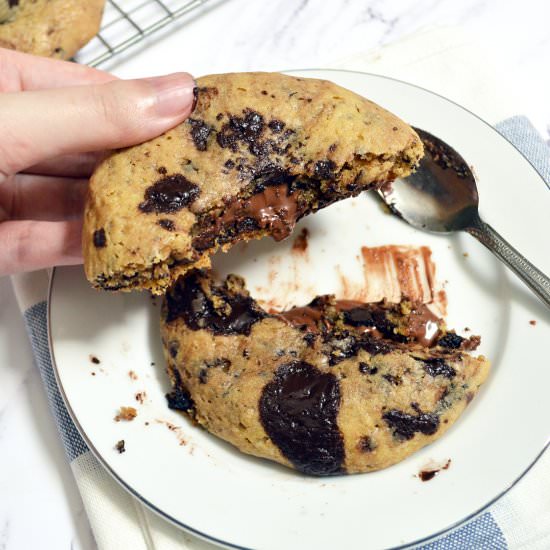 Nutella Stuffed Cookies