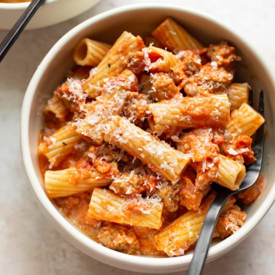 easy sausage rigatoni