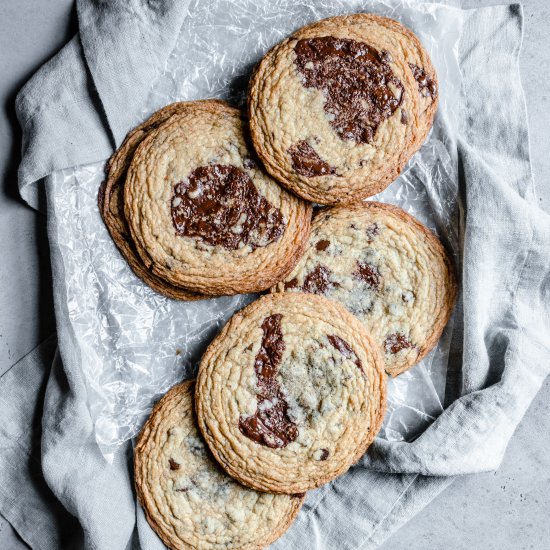 Giant Chocolate Chip Cookies