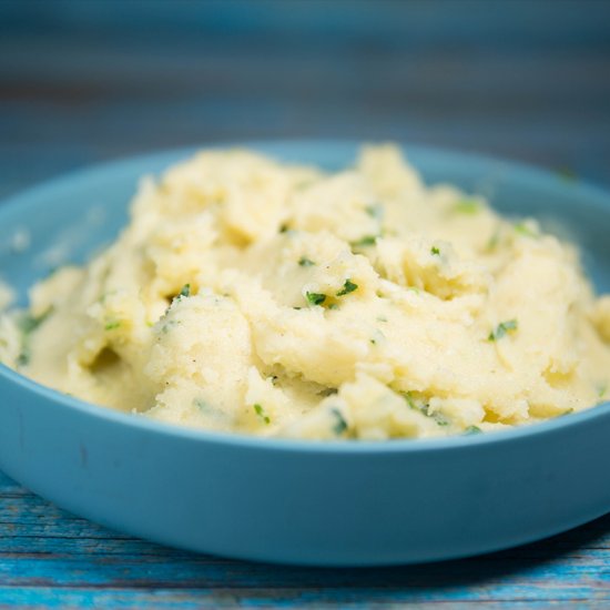 GARLIC MASHED POTATOES