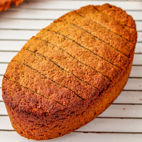 HEALTHY HOMEMADE GLUTEN-FREE BREAD