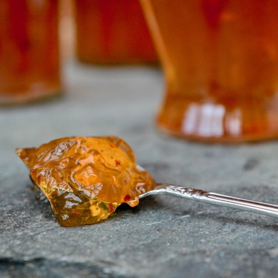 Quince Jelly with Optional Chilli