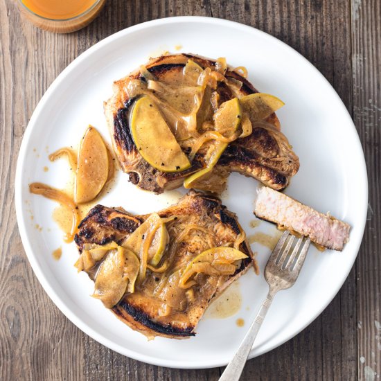 Pork Chops with Apples and Onions