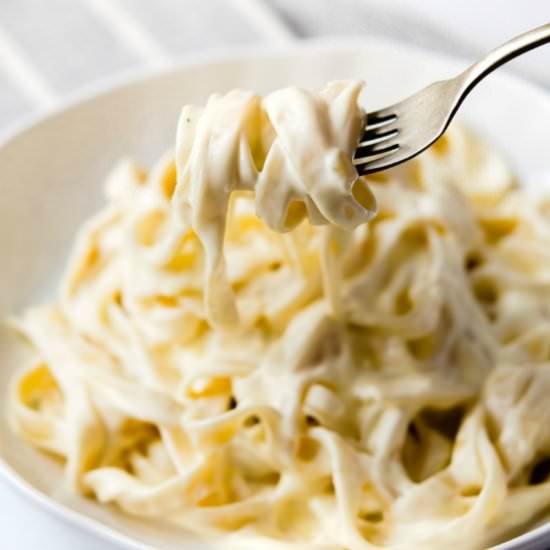 Fettuccine Alfredo