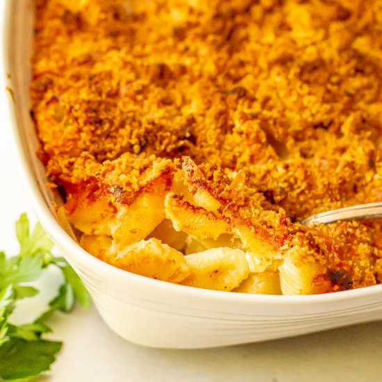 Classic baked mac and cheese