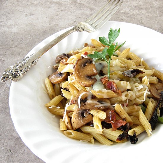 Pasta with Bacon Mushrooms Tomatoes