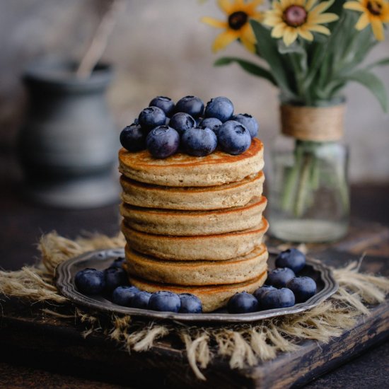 Fluffy Vegan Banana Pancakes