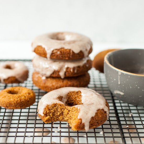 Pumpkin Donuts with Cinnamon Glaze