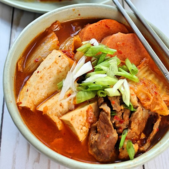 Korean Kimchi Jjigae with Spam