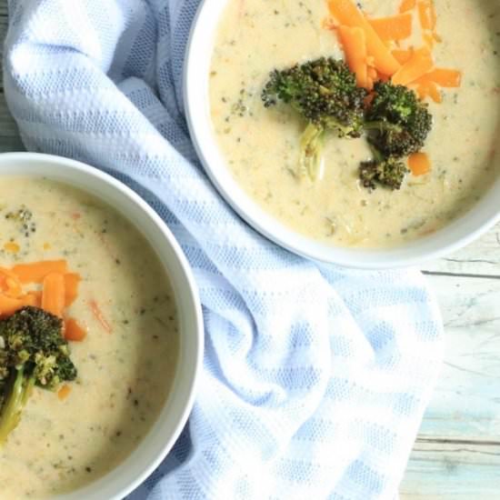 Instant Pot Broccoli Cheddar Soup