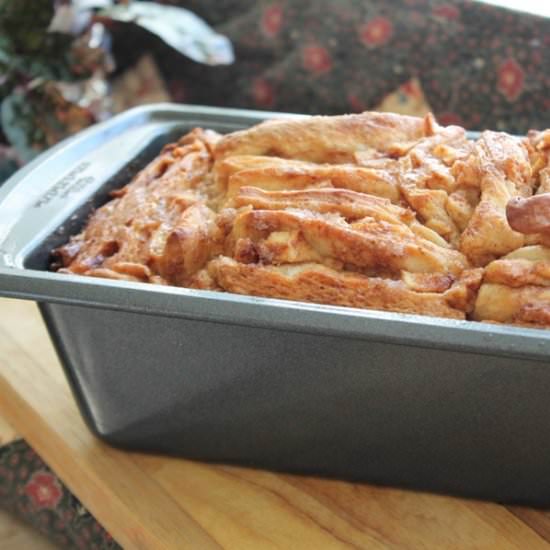 Apple Cinnamon Pull Apart Bread